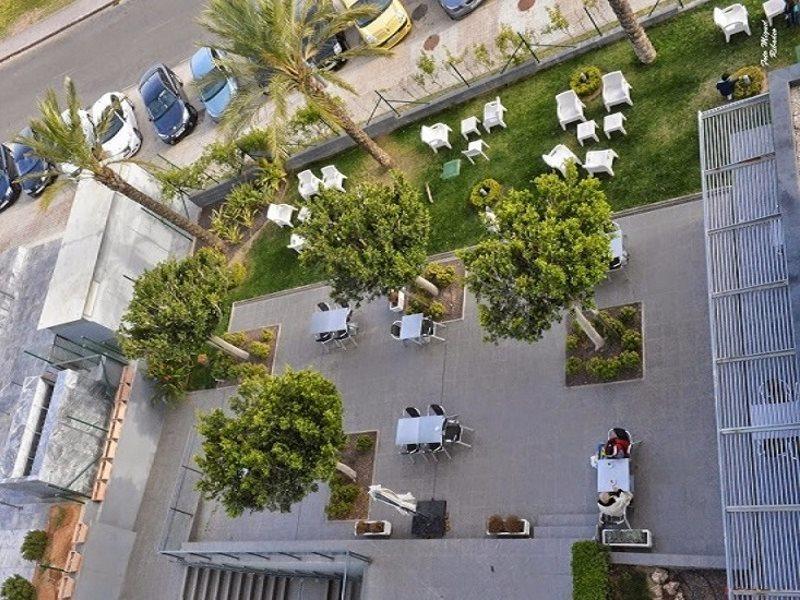 Azz Valencia Tactica Hotel Paterna Bagian luar foto