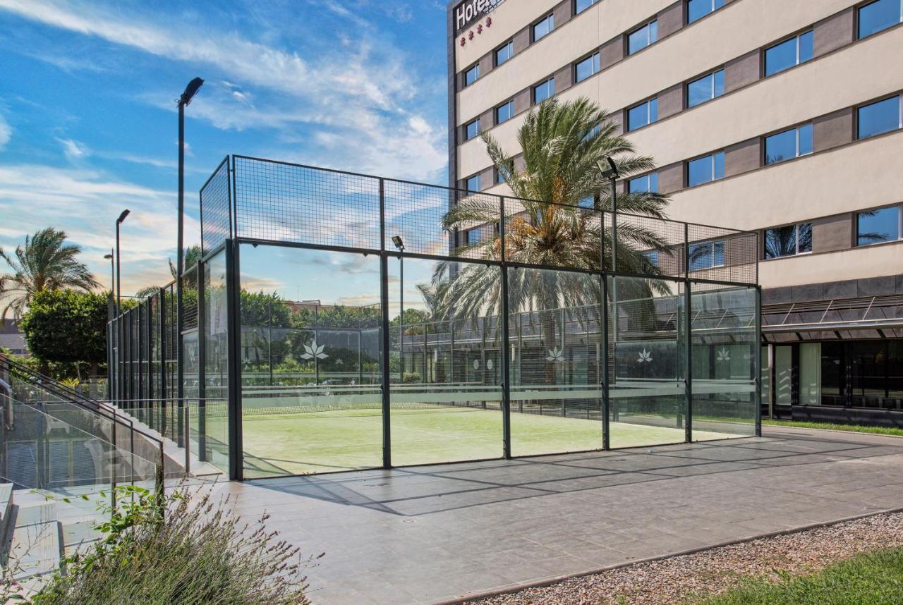 Azz Valencia Tactica Hotel Paterna Bagian luar foto